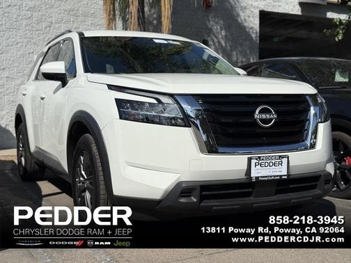 2023 Nissan Pathfinder SV FWD