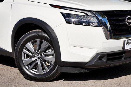 2023 Nissan Pathfinder SV FWD