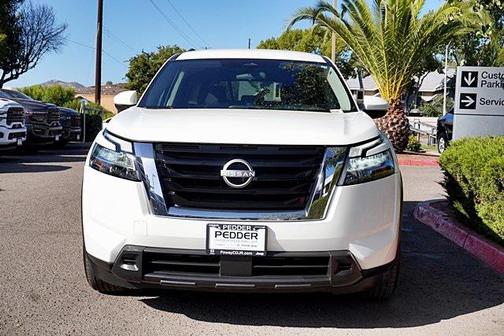 2023 Nissan Pathfinder SV FWD