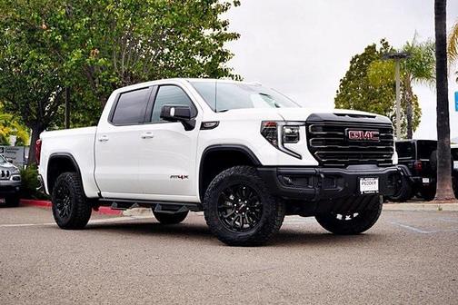 2023 GMC Sierra 1500 AT4X