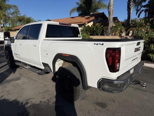 2024 GMC Sierra 2500 SLE