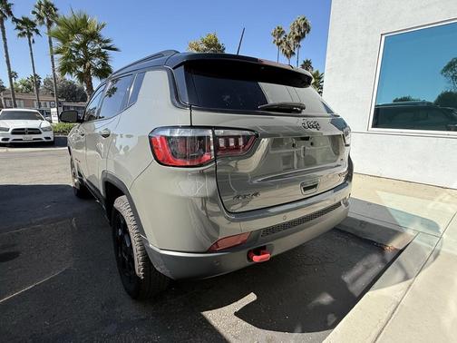 2023 Jeep Compass Trailhawk