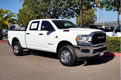 2022 RAM 2500 Tradesman Crew Cab 4x4 6'4' Box