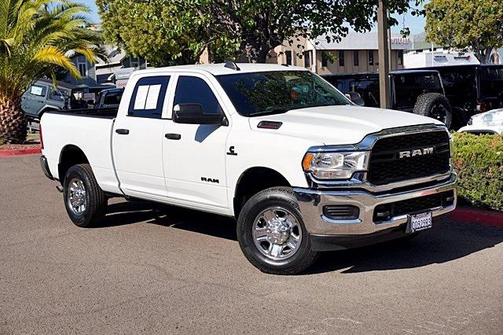 2022 RAM 2500 Tradesman Crew Cab 4x4 6'4' Box