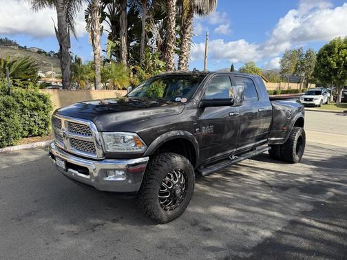 2016 RAM 3500 Laramie