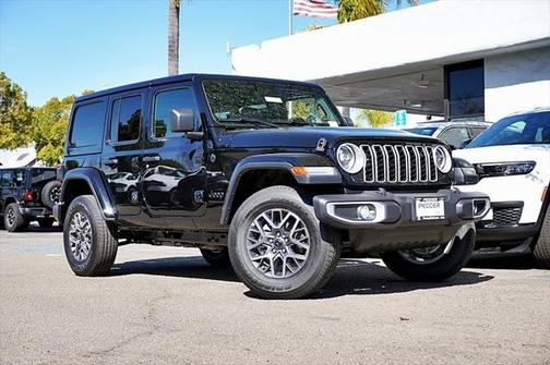 2025 Jeep Wrangler 4-Door Sahara 4x4