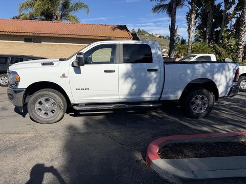 2024 RAM 2500 Big Horn Crew Cab 4x4 6'4' Box