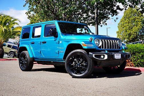 Bikini Pearl Coat 2024 Jeep Wrangler 4xe Sahara