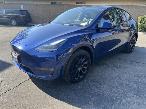 2023 Tesla Model Y Long Range Dual Motor All-Wheel Drive