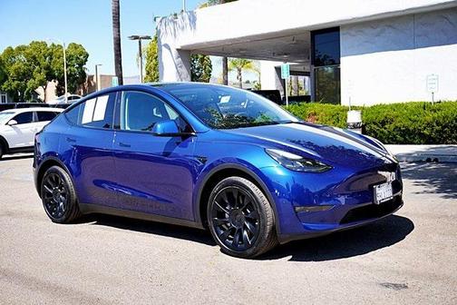 2023 Tesla Model Y Long Range Dual Motor All-Wheel Drive