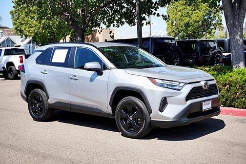 2022 Toyota RAV4 XLE