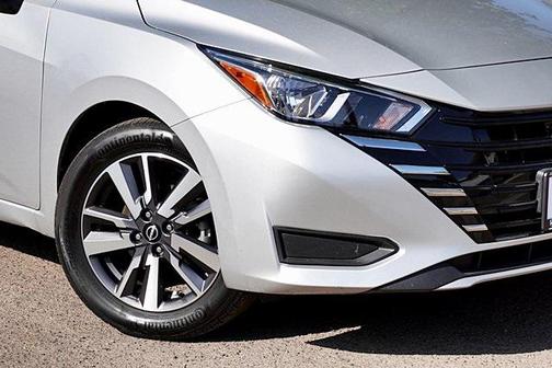 2023 Nissan Versa 1.6 SV
