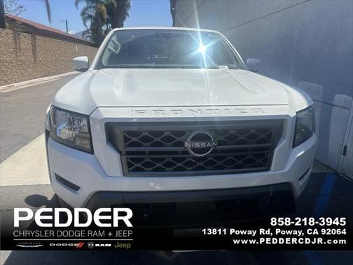 2023 Nissan Frontier SV