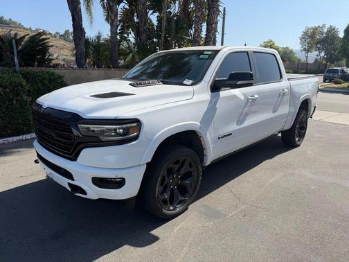 Bright White Clearcoat 2022 RAM 1500 Limited