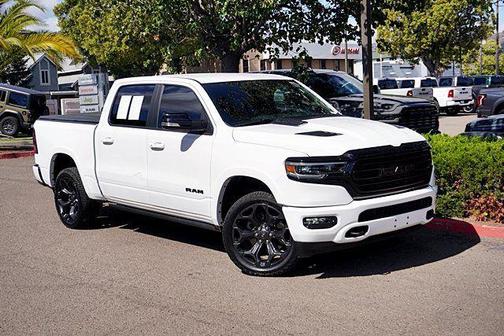 Bright White Clearcoat 2022 RAM 1500 Limited