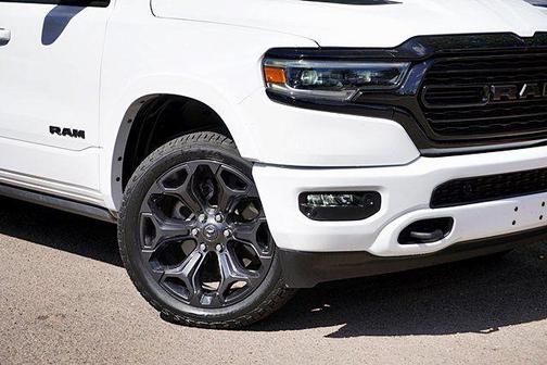 Bright White Clearcoat 2022 RAM 1500 Limited