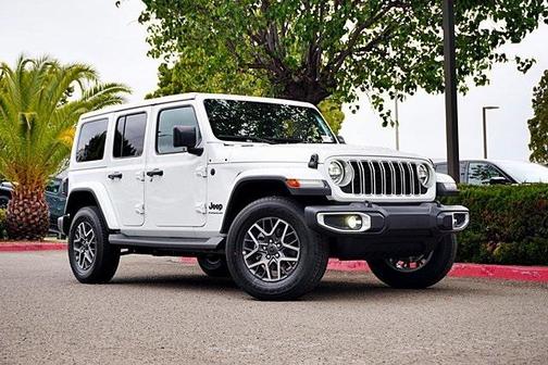 2025 Jeep Wrangler 4-Door Sahara 4x4