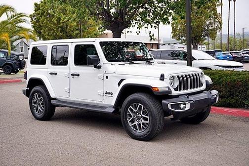 2025 Jeep Wrangler 4-Door Sahara 4x4