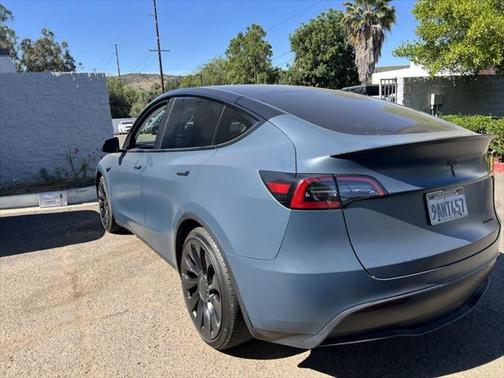 2022 Tesla Model Y Performance Dual Motor All-Wheel Drive