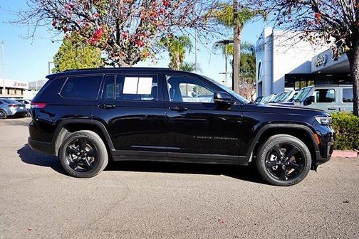 2023 Jeep Grand Cherokee L Altitude
