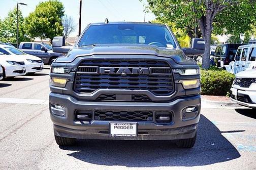 2025 RAM 2500 Tradesman Crew Cab 4x4 6'4' Box