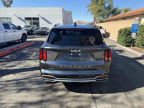 2022 Kia Sorento SX
