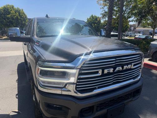 Granite Crystal Metallic Clearcoat 2024 RAM 2500 Laramie Crew Cab 4x4 6'4' Box