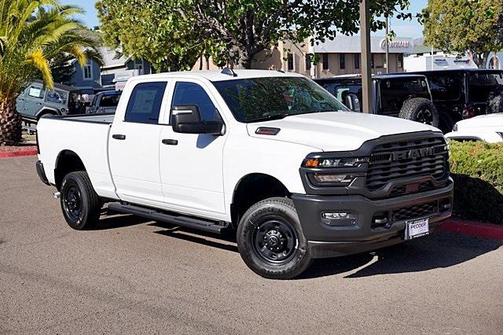 2025 RAM 2500 Tradesman Crew Cab 4x4 6'4' Box