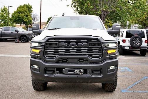 2025 RAM 2500 Tradesman Crew Cab 4x4 6'4' Box