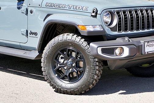 2025 Jeep Gladiator High Tide