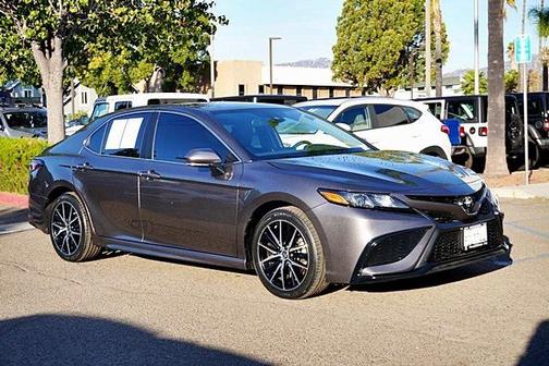 2023 Toyota Camry SE
