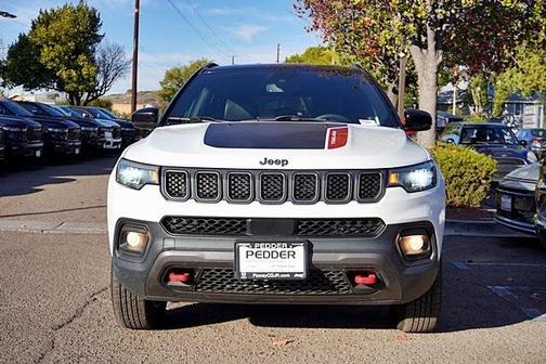 2023 Jeep Compass Trailhawk