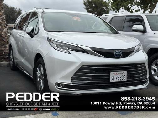 2023 Toyota Sienna Limited 7-Passenger
