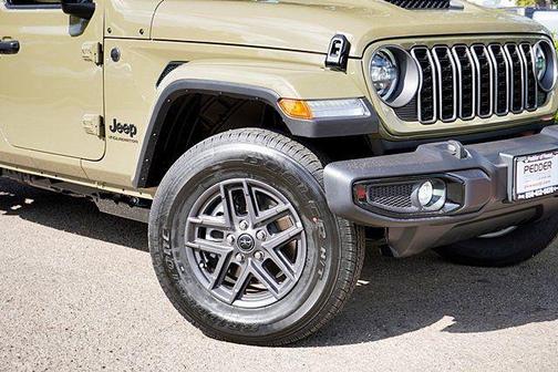 41 2026 Jeep Gladiator Sport S