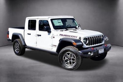 Bright White Clearcoat 2026 Jeep Gladiator Rubicon
