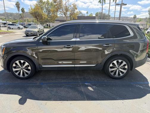 2022 Kia Telluride S