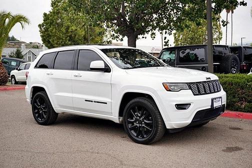 2020 Jeep Grand Cherokee Altitude
