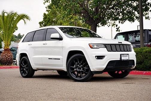 2020 Jeep Grand Cherokee Altitude