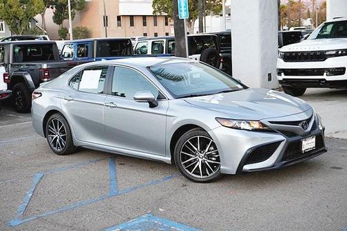 2024 Toyota Camry SE