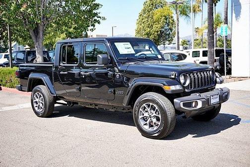 2025 Jeep Gladiator Sport S