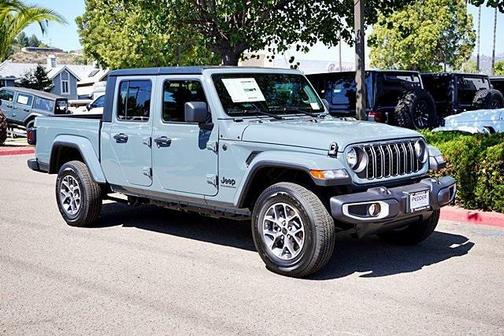 2025 Jeep Gladiator Sport S