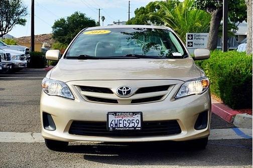 Photo 4 of 29 of 2012 Toyota Corolla LE