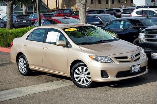Photo 2 of 29 of 2012 Toyota Corolla LE