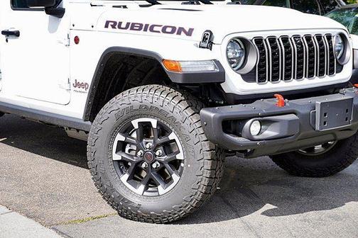 Bright White Clearcoat 2026 Jeep Gladiator Rubicon