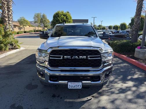 2024 RAM 2500 Big Horn Crew Cab 4x4 8' Box