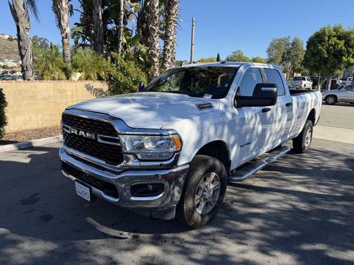 2024 RAM 2500 Big Horn Crew Cab 4x4 8' Box