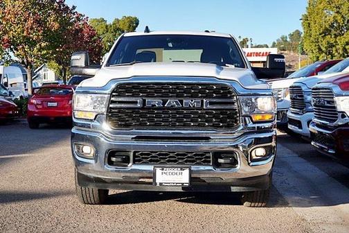 2024 RAM 2500 Big Horn Crew Cab 4x4 8' Box
