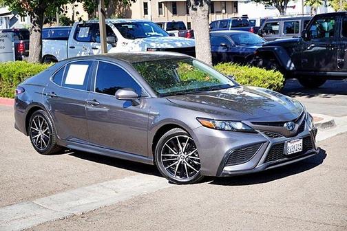 2021 Toyota Camry SE