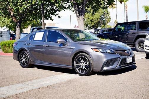 2021 Toyota Camry SE