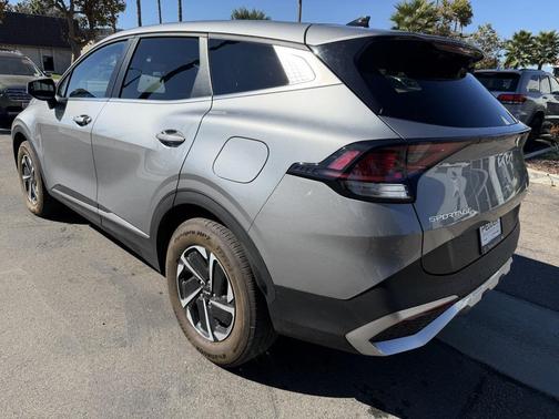 2024 Kia Sportage Hybrid LX